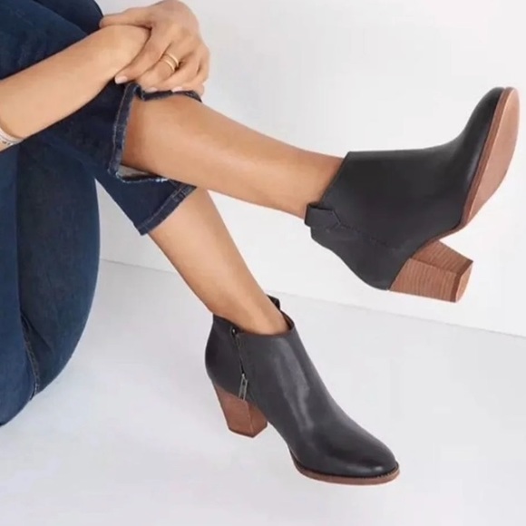 MADEWELL LEATHER ANKLE BOOTS    NWT/IN BOX - Picture 2 of 6